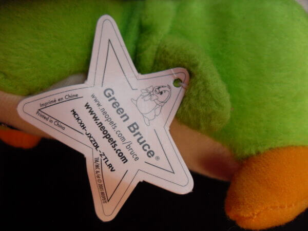 2005 Neopets McDonald's promo plush toy, Green Bruce tag.