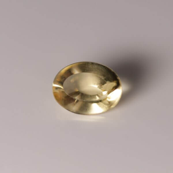 Heliodor, 8x6mm concentric ut oval, front view.