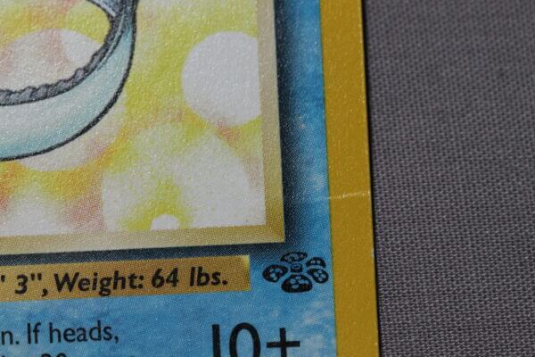 Scyther (26/64) and Vaporeon (28/64) duo, damaged rares from the Jungle set, detail shot (2/9).