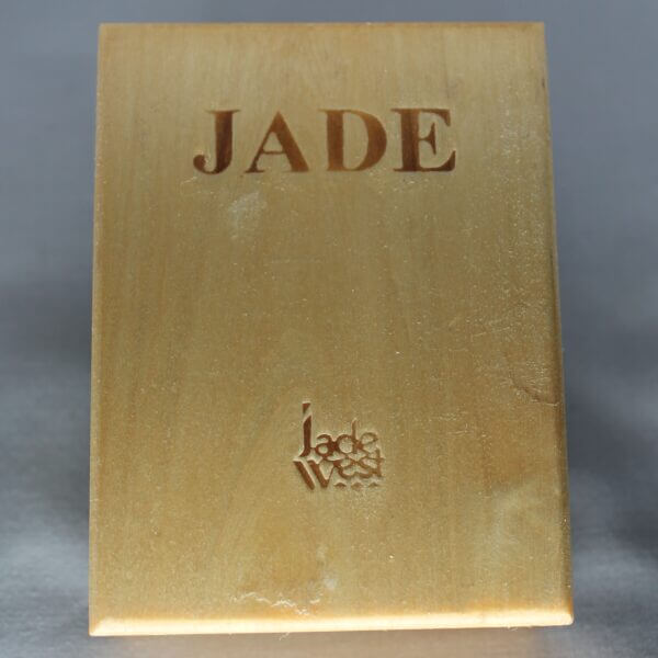 Jade golf tee by Jade West, case detail.