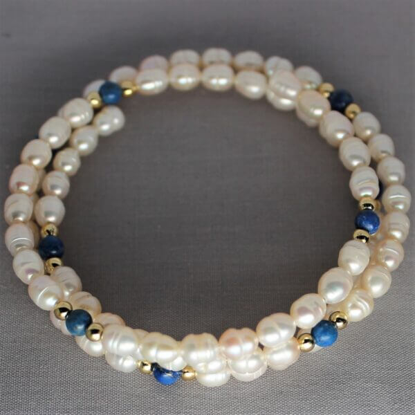 Freshwater Pearl and Lapis Lazuli bracelet, front view shot.