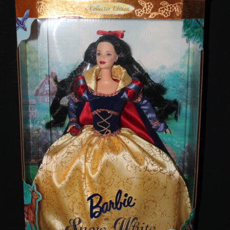 Barbie: Children's Collector Series - Snow White, front view.