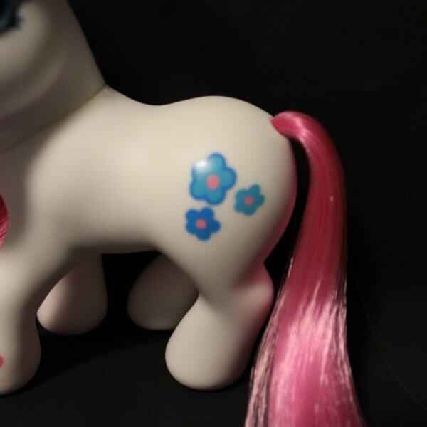 My Little Pony: Generation 3 - Blossomforth, Cutie Mark detail.